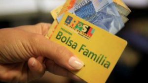 20 mil famílias da região vão precisar recadastrar no Bolsa Família