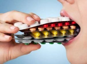 Interações medicamentosas: o perigo invisível que pode custar vidas