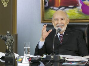 Morre Paiva Netto