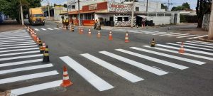  Nova Odessa reforça sinalização em pontos prioritários da malha urbana