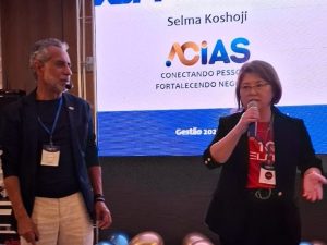 acias