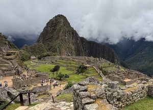 Conhecer Machu Picchu de trem em uma viagem dos sonhos?