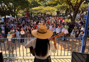 Café & Viola leva cultura tradicional caipira à Praça José Rampazzo