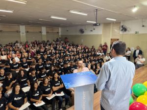  estudantes - Americana
