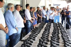 Prefeitura de Americana desiste de armas de Brochi/Derrite
