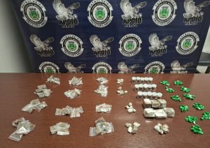 Era 100 de maconha e 100 de crack a venda no Romano