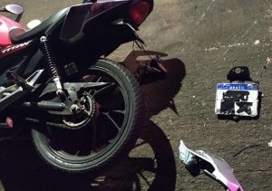 Dupla deu pinote pra fugir da Gama, caiu e cana na madrugada