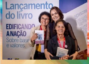 Leonora vai a Brasília para reunião do PL Mulher