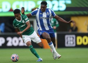 Palmeiras joga bem, mas fica no 0 com Porto