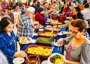 Prefeitura de Santa Bárbara promove Festa Julina para 800 idosos