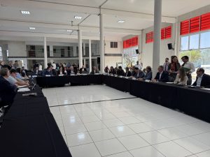 Leitinho participa da reunião da Agemcamp que discutiu futuro Hospital Regional