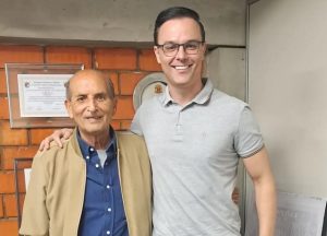 Distante de Chico, Brochi vai a Omar