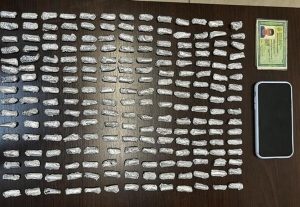 Suspeitos de traficar drogas em dois bairros de Sumaré 'rodam'