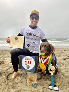  Labradora brasileira vence Campeonato Mundial de Surfe para Cães