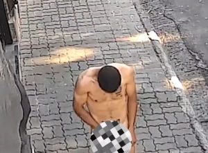 Autista que anda nu nas ruas de Americana precisa de internação