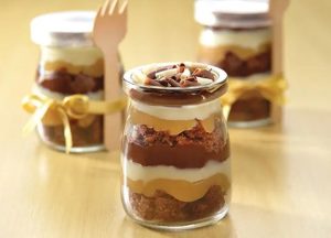 Camadas de sabor e oportunidade: o irresistível pão de mel no pote 
