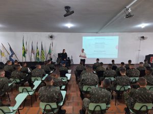 Caps AD de Americana faz palestra sobre saúde emocional a atiradores do TG