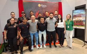 Exposição 'Paixão e Conquista' celebra 13 anos de time em shopping de Sumaré