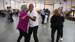 Baile da Melhor Idade é nesta quarta-feira no CIVI com edição da Feira Criativa