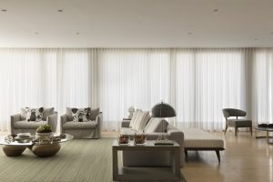 Casa de 1.000 m² valoriza design brasileiro e atmosfera acolhedora, veja o projeto