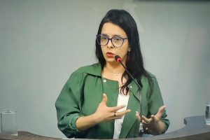 Processo de Dr. Rovina contra Profª Juliana é arquivado