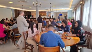 Acias reúne empresários em evento de networking e imersão de negócios
