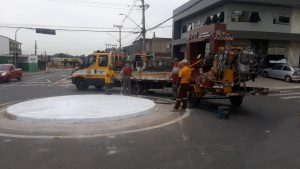 Rotatória na avenida dos Estudantes é reimplantada após reforma em Hortolândia