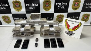 Prisão de traficante tem tiros, fuga e policial quase atropelado em Santa Bárbara