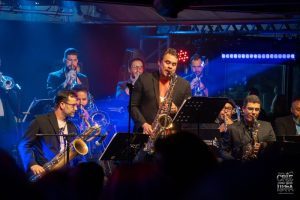 Americana recebe apresentação especial da Jazz Big Band na programação de Natal