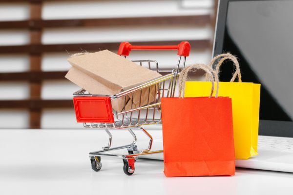 Faturamento do e-commerce deve crescer 17% na Black Friday