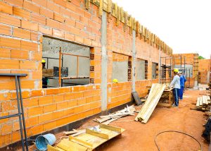 SBO: obra da nova UBS do Jardim Aranha Oliveira tem reboco e preparo da laje