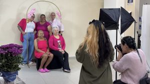 Unacon encerra Outubro Rosa com ensaio fotográfico