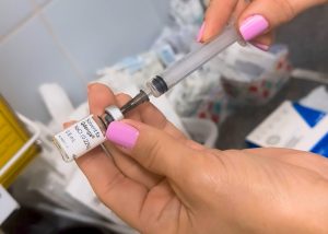 Santa Bárbara reforça a importância da vacinação contra a dengue