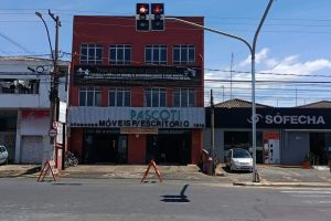 Prefeitura finaliza reparos e semáforo da Av. Campos Sales volta a operar