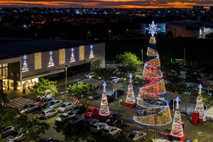 Show de luzes é uma das atrações da programação de Natal do Tivoli