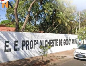 Mãe de adolescente denuncia prof por mostrar material porn0 a filha