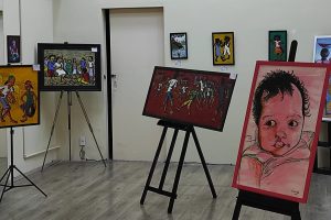 Exposição em Hortolândia resgata brincadeiras da época da infância