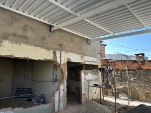 Americana: avançam obras do centro de atividades no Jardim dos Lírios