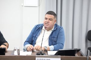 Cobranças na Saúde dão o tom da sessão inicial em Americana