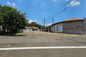 Fechamento de rua gera queixas em bairro de Nova Odessa