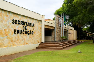 Nova Odessa: pagamentos a profissionais de apoio em escolas sofre atrasos
