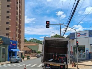 Nova Odessa: restabelecido semáforo na esquina das ruas Rio Branco e 1º de Janeiro
