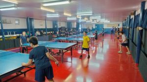 Tênis de mesa de Americana oferece aulas gratuitas nas férias escolares