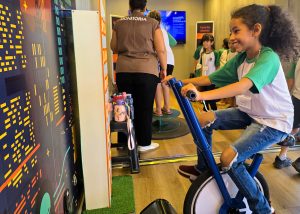 Alunos de Santa Bárbara vivenciam ciência interativa no Museu Catavento