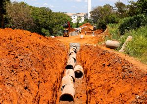 Pavimentação da Rua Euclides da Cunha, em SBO, avança com drenagem