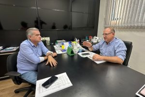 Marcos Caetano discute funcionamento do novo reservatório no Parque Gramado