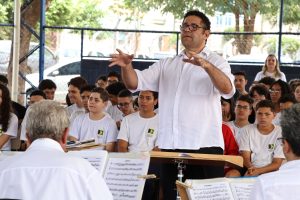 Banda Municipal apresenta músicas de Carnaval no Americana Shopping
