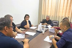 Marcos Caetano discute modernização do cemitério do Parque Gramado