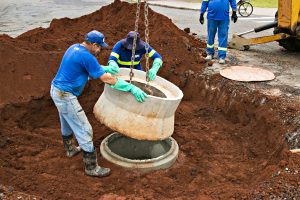 DAE de SBO conclui reforma de poço de visita de esgoto no Jardim Santa Rita