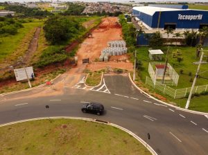 Prolongamento de avenida passa por obras de drenagem em Hortolândia
